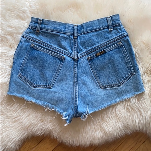 Sasson high waisted cut off shorts - Picture 3 of 5